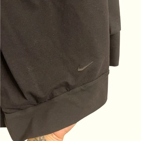 Nike Women’s Black Oversized Dri-Fit Yoga Cardigan, Athleisure Workout lagenlook - Picture 5 of 10